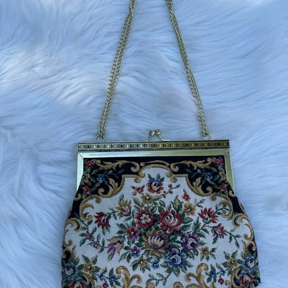 Vintage floral tapestry evening bag - Picture 3 of 9